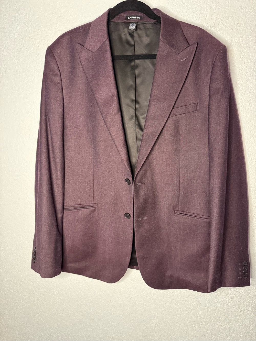 Express Men's Plum Notch-Lapel Two-Button Blazer